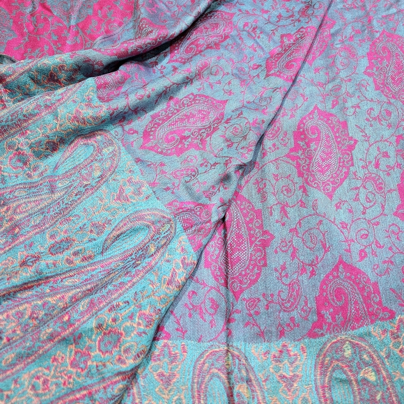 Paisley Pashmina Scarf - Picture 10 of 16